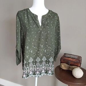 Pink Republic Top Sz L Green floral/boho